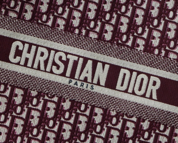 D*or oblique book tote
