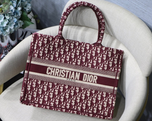 D*or oblique book tote