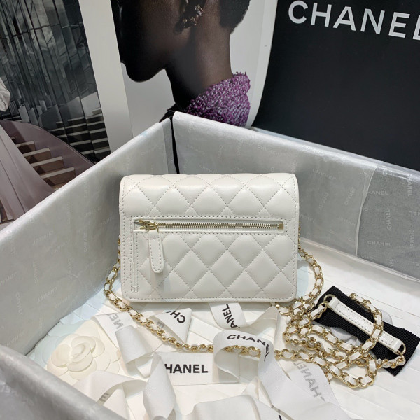 CL MINI WALLET ON CHAIN