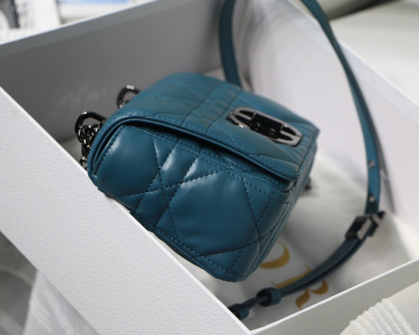 D*or small D*or caro bag