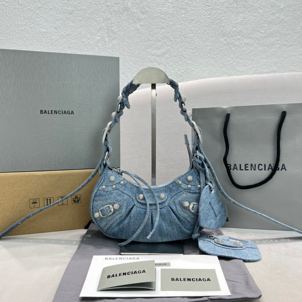 Ba*len*cia*ga women''s le cagole xs shoulder bag