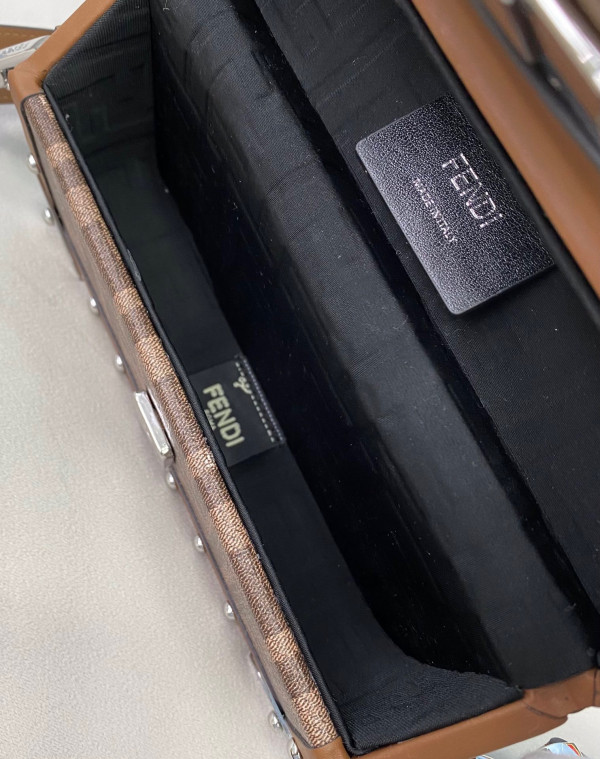 F**di baguette trunk mini