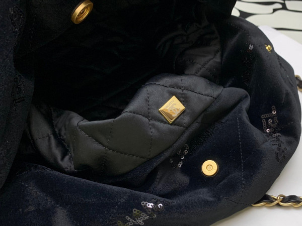 CL 22 HANDBAG