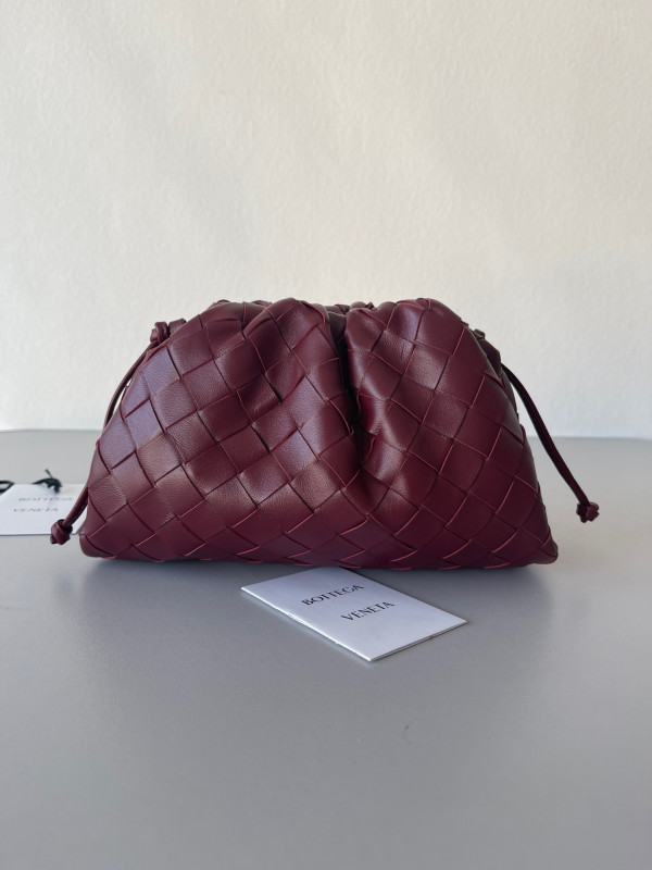 Bo*te*ga ve*ne*ta mini pouch