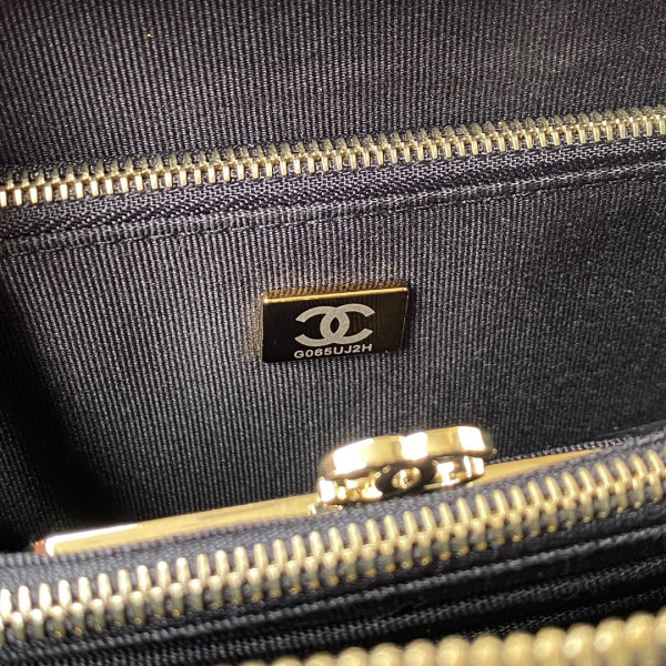 CL VANITY CASE