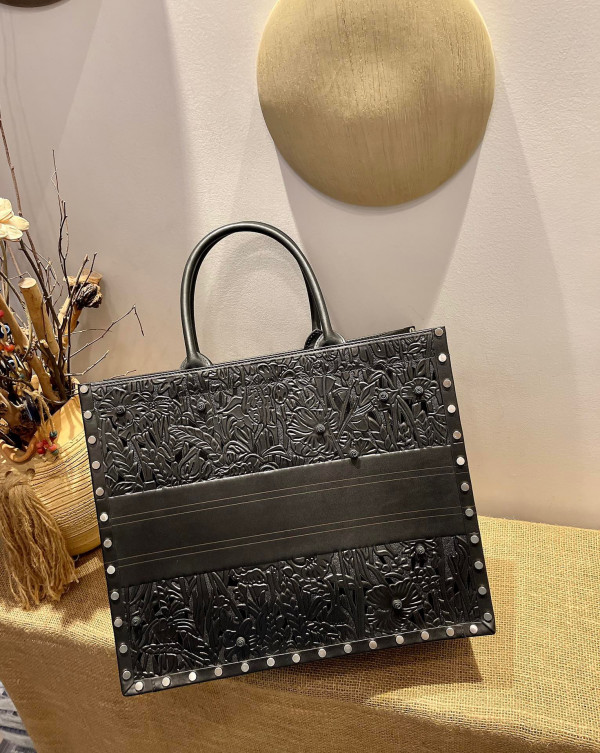 D*or D*oramour D*or book tote