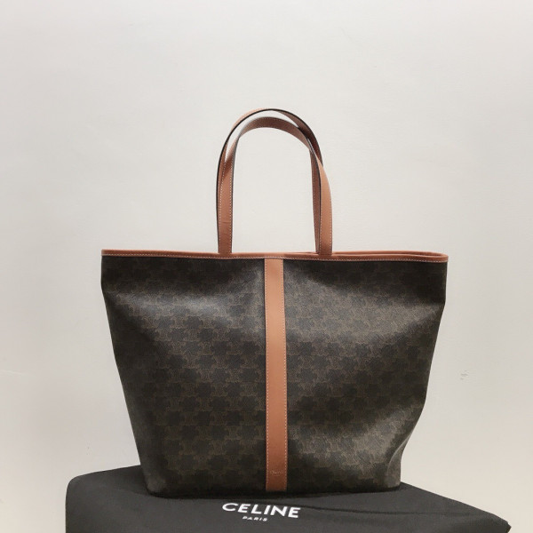 Ce**e medium cabas in triomphe canvas-32-18-31cm