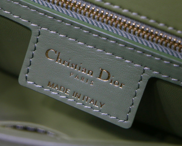 D*or small D*or caro bag