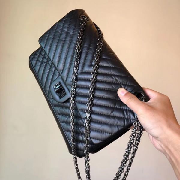 CL Flap Bag 28cm