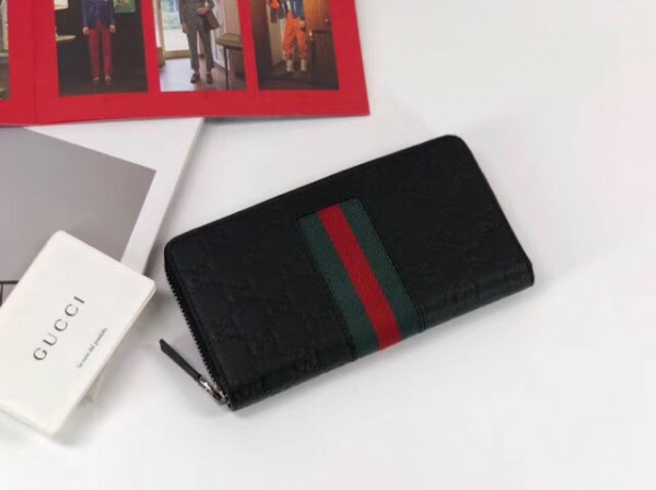 G*u*i signature web zip around wallet