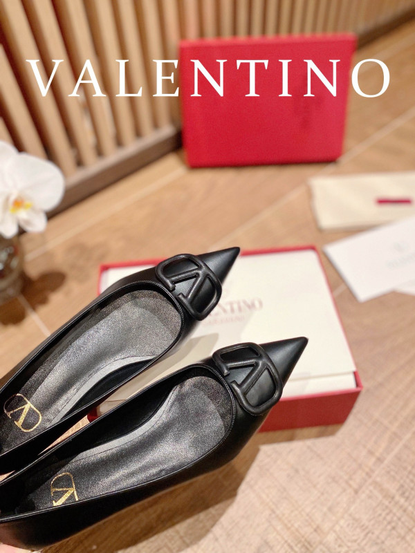 VALENTINO FLAT