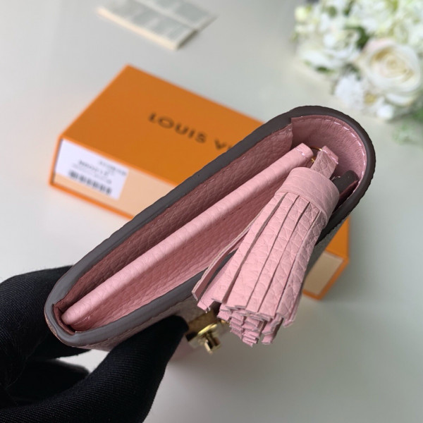 l**is V*t*n croisette wallet