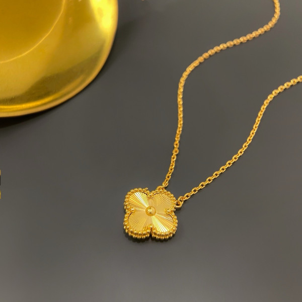 Van Cleef & Arpels Perlée NECKLACE