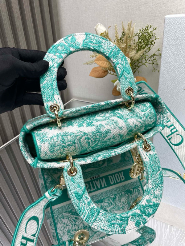 lady D*or - 24cm