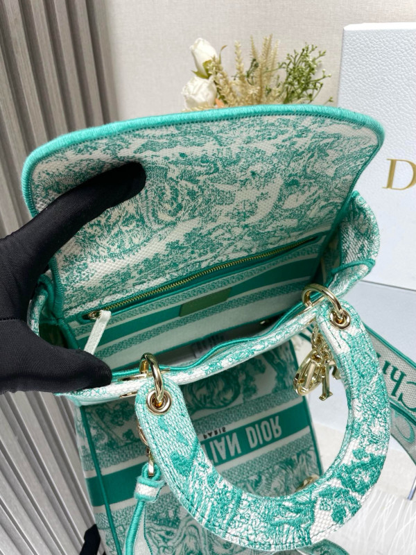 lady D*or - 24cm