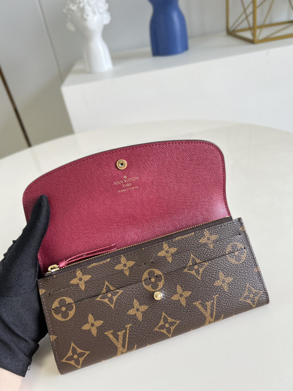 l**is V*t*n emilie wallet