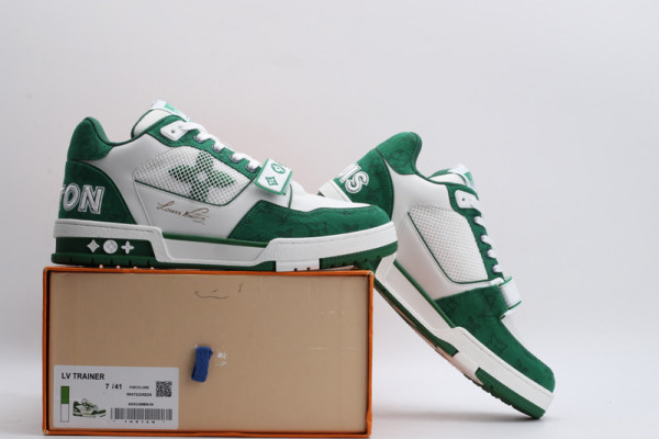 l**is V*t*n trainer sneaker