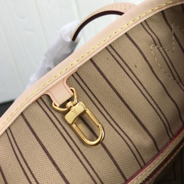 l**is V*t*n neverfull pm