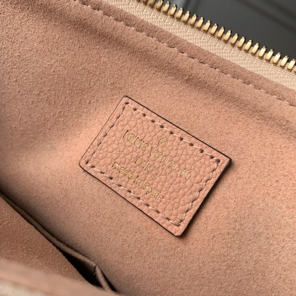 l**is V*t*n v tote mm