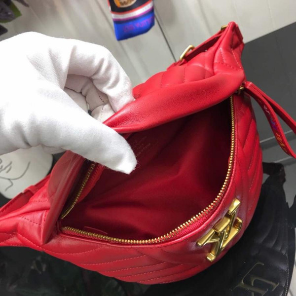 l**is V*t*n new wave bumbag