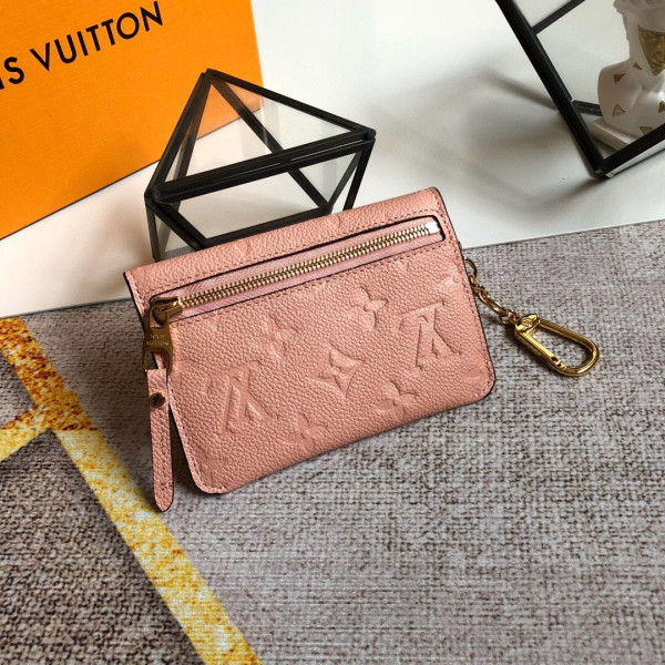 l**is V*t*n kep pouch