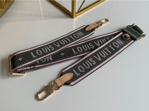 l**is V*t*n strap