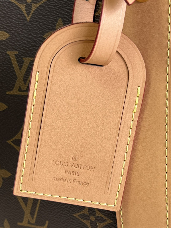 l**is V*t*n carryall
