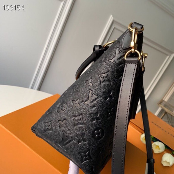 l**is V*t*n v tote mm