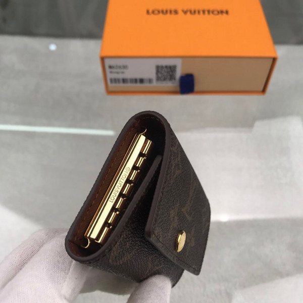 l**is V*t*n 6 key holder