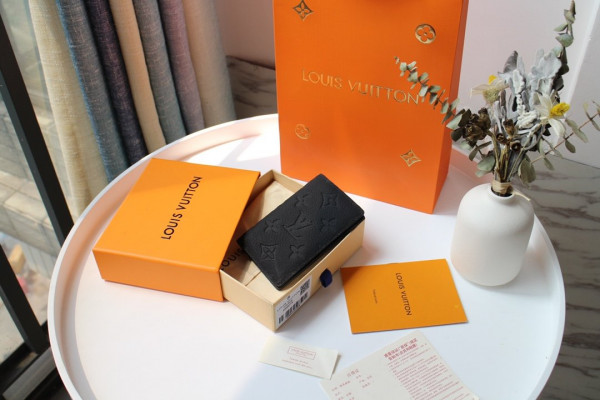l**is V*t*n pocket organizer