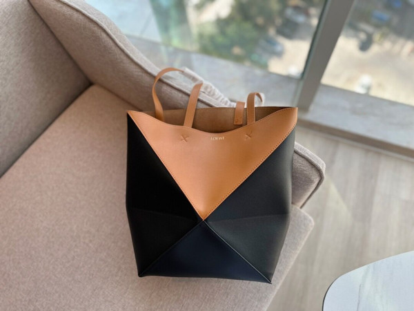 LOEWE Puzzle Fold Tote in shiny calfskin