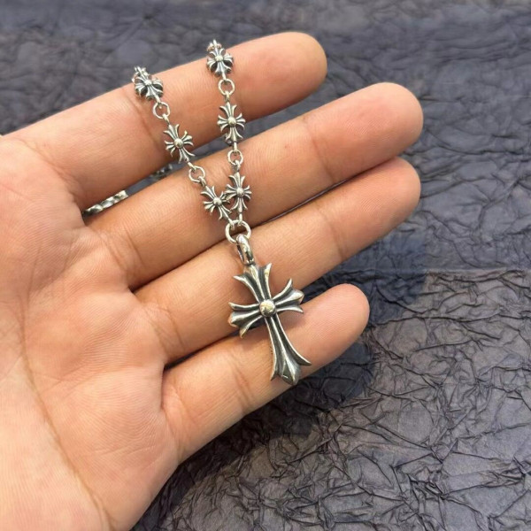 Ch*0me He**ts necklace