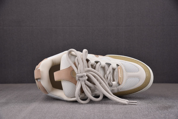 l**is V*t*n sneakers