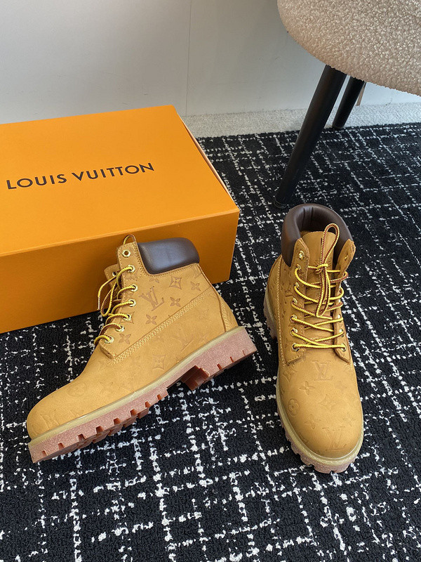 l**is V*t*n boots