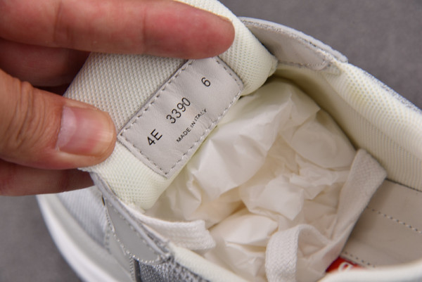 Pra*a sneaker
