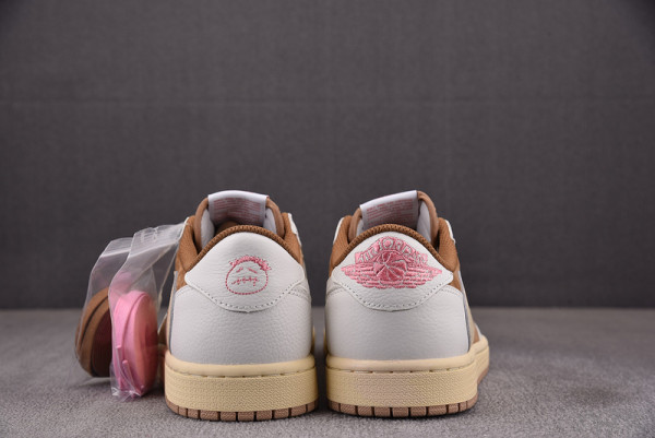 TRAVIS SCOTT X AIR JORDAN 1 LOW OG DM7866-106