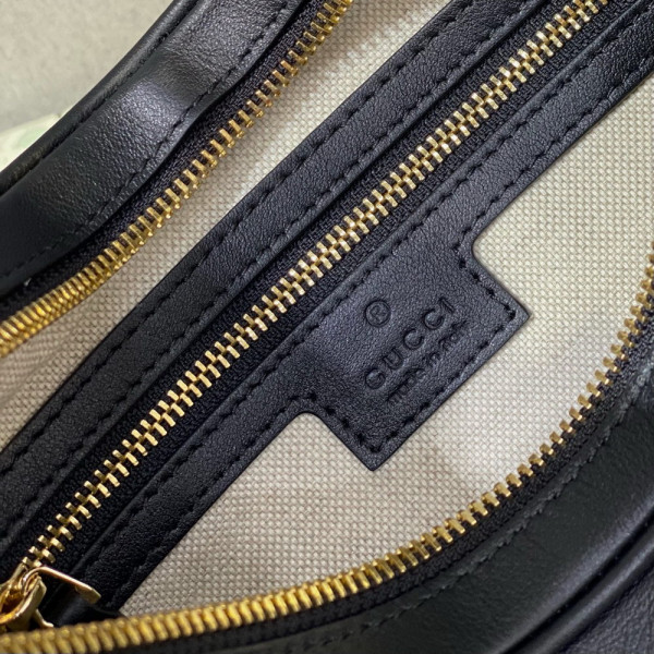 G*u*i attache large shoulder bag