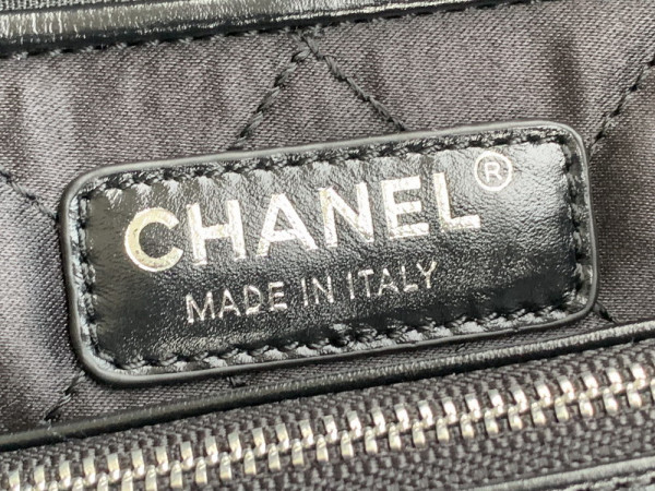 CL 22 SMALL HANDBAG