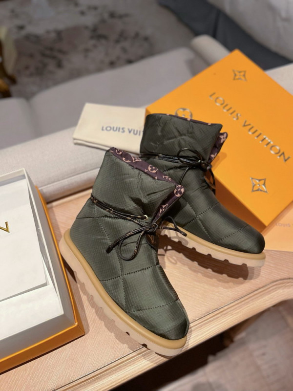 l**is V*t*n pillow comfort ankle boots