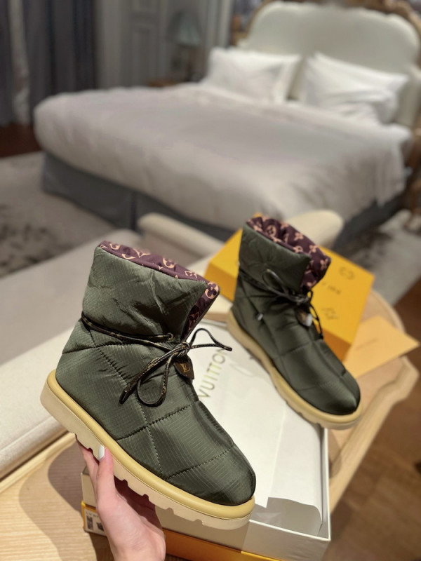 l**is V*t*n pillow comfort ankle boots