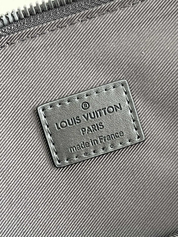 l**is V*t*n lock it tote