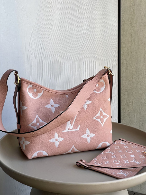 l**is V*t*n carryall pm