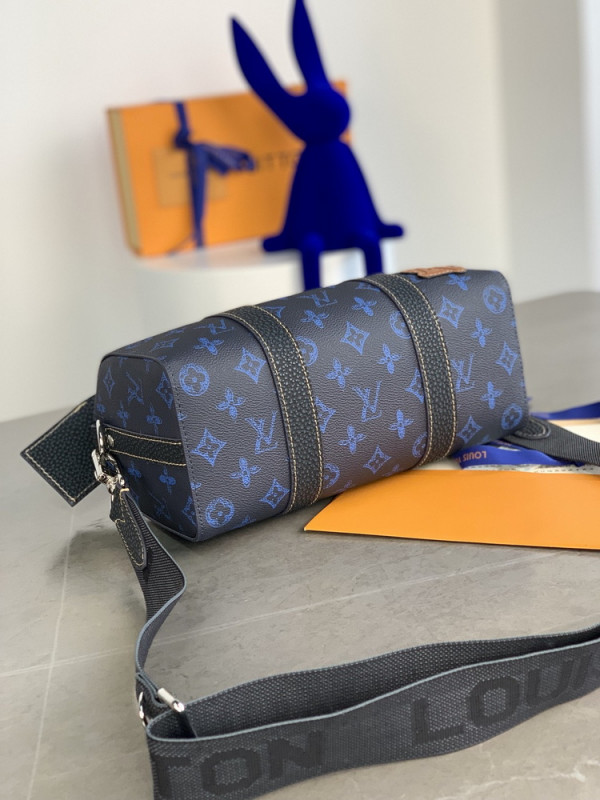 l**is V*t*n city keepall