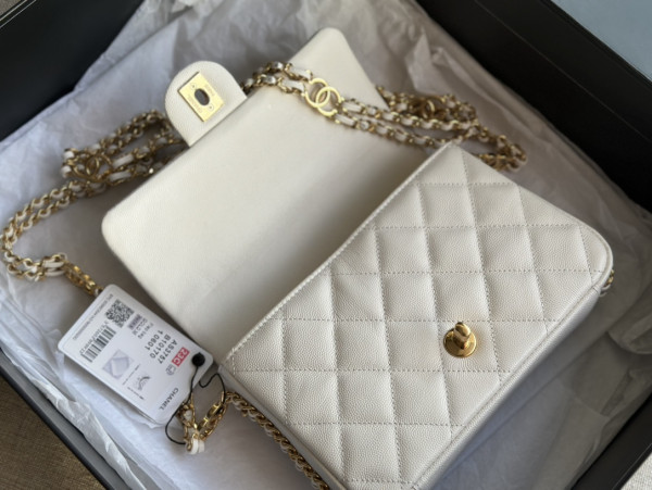 CL MINI FLAP BAG