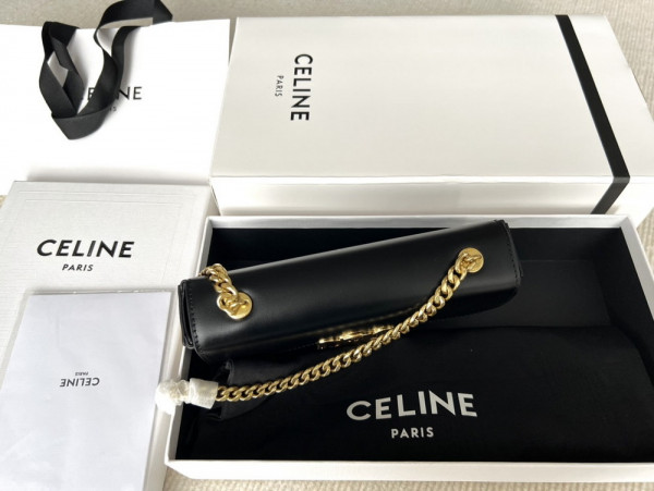Ce**e chain shoulder bag triomphe