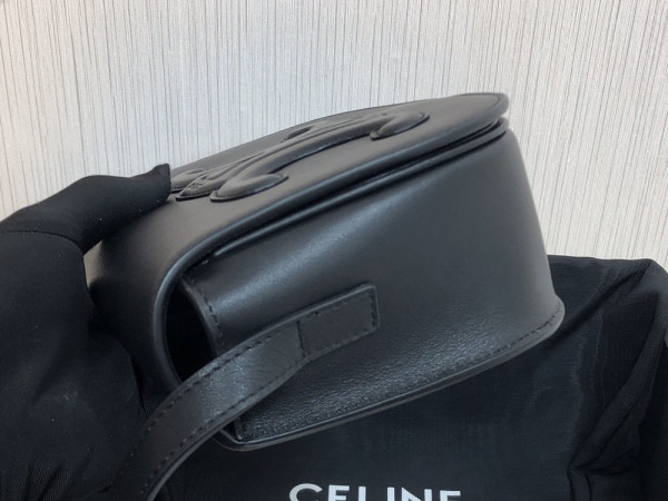 Ce**e folco cuir triomphe