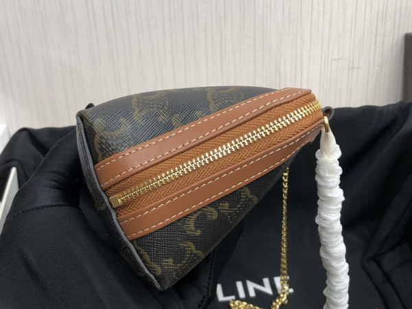 Ce**e clutch on chain in triomphe canvas