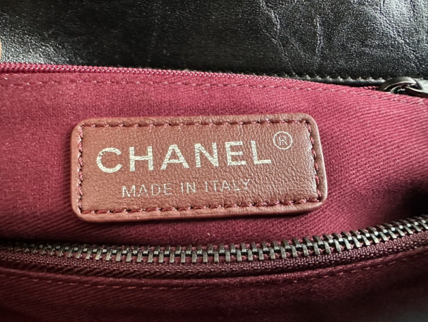 CL LARGE FLAP BAG WITH TOP HANDLE