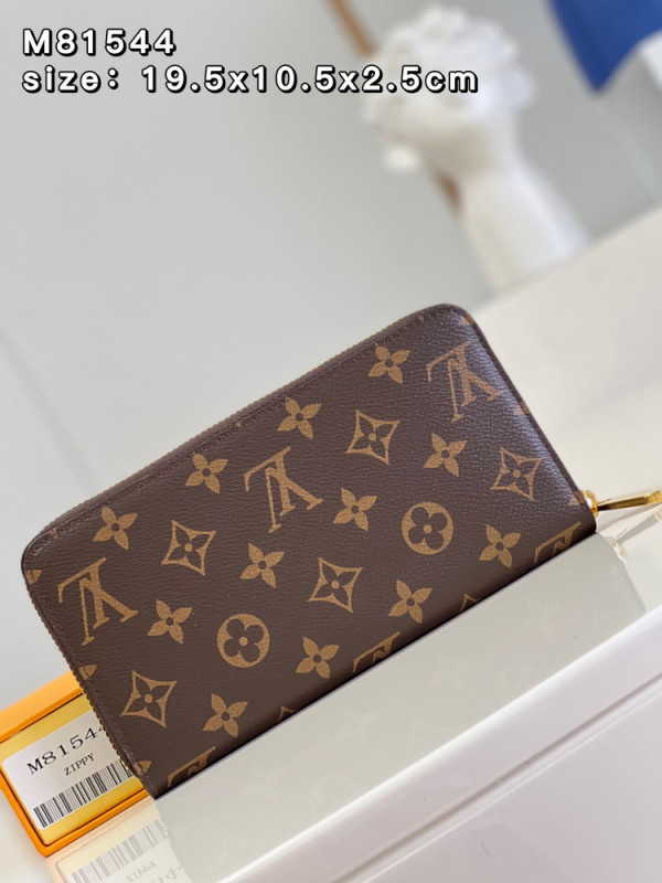 l**is V*t*n zippy wallet