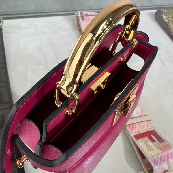 F**di nano peekaboo maxi handle